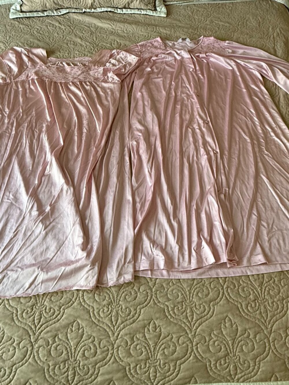 Vintage Vanity Fair Pink Nightgown & Robe Set Womens Large